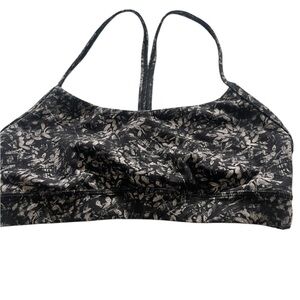 Lululemon Flow Y Bra Nulu *Light
Blossom Overlay Starlight Multi Size 6